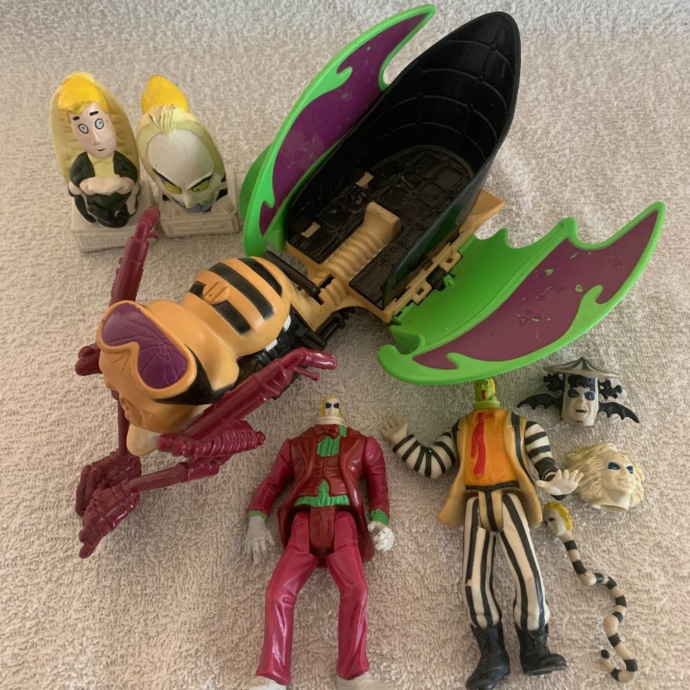 Vintage Beetlejuice Figures and Kenner Phantom Flyer Bike Cycle Motorcycle